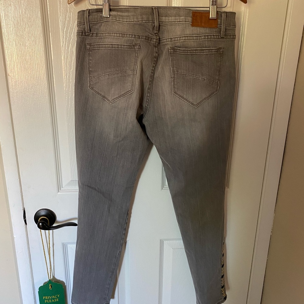DRIFTWOOD Women's Gray Ankle Jeans